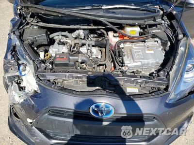 Zdjęcie 11 z 12 samochodu: 2017 TOYOTA PRIUS C TWO VIN:JTDKDTB37H1595134 - miniatura