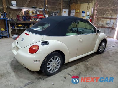 Trzecie zdjęcie samochodu z tyłu: 2005 VOLKSWAGEN NEW BEETLE GLS VIN:3VWCM31Y25M316878 - miniatura