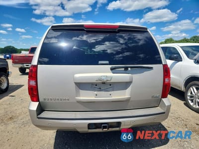 Zdjęcie 6 z 13 samochodu: 2008 CHEVROLET SUBURBAN K1500 LS VIN:1GNFK16318R225005 - miniatura