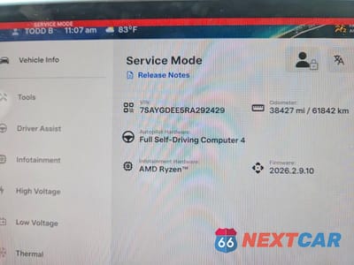 Zdjęcie 9 z 12 samochodu: 2024 TESLA MODEL Y VIN:7SAYGDEE5RA292429 - miniatura