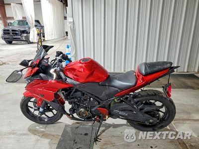 Trzecie zdjęcie samochodu z tyłu: 2015 YAMAHA YZFR3 VIN:MH3RH06Y2FK005907 - miniatura