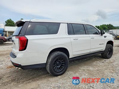 Trzecie zdjęcie samochodu z tyłu: 2021 GMC YUKON XL DENALI VIN:1GKS2JKL7MR151844 - miniatura