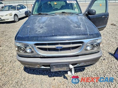 Zdjęcie 12 z 13 samochodu: 1998 FORD EXPLORER VIN:1FMYU24E6WUB28975 - miniatura