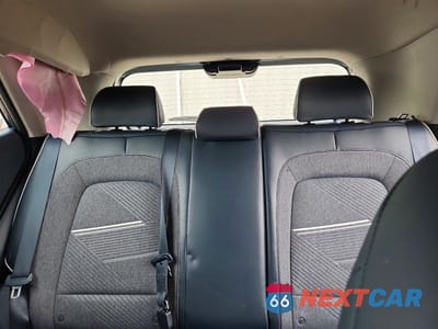 Zdjęcie 10 z 14 samochodu: 2022 HYUNDAI VENUE LIMITED VIN:KMHRC8A39NU178099 - miniatura