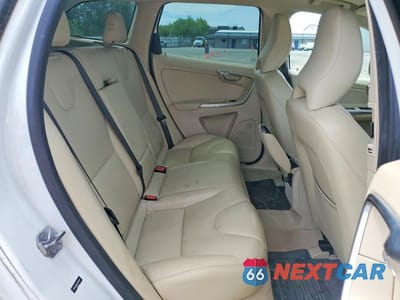 Zdjęcie 11 z 14 samochodu: 2015 VOLVO XC60 T5 PREMIER VIN:YV4612RK6F2760323 - miniatura