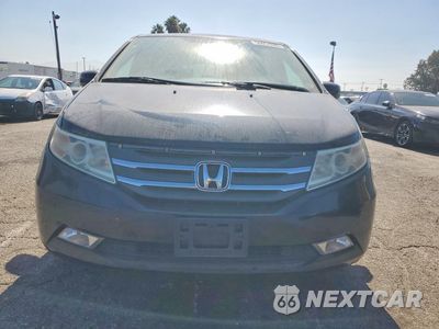 Piąte zdjęcie samochodu w środku: 2013 HONDA ODYSSEY TOURING VIN:5FNRL5H98DB085000 - miniatura