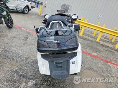 Czwarte zdjęcie samochodu z boku: 2006 HONDA GL1800 VIN:1HFSC47G06A500582 - miniatura