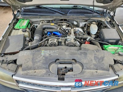 Zdjęcie 11 z 12 samochodu: 2005 CHEVROLET SILVERADO K2500 HEAVY DUTY VIN:1GCHK23215F960020 - miniatura