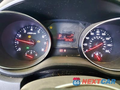 Zdjęcie 9 z 13 samochodu: 2017 KIA SEDONA LX VIN:KNDMB5C15H6220272 - miniatura