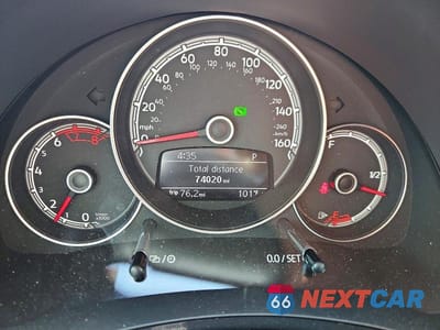 Zdjęcie 9 z 12 samochodu: 2017 VOLKSWAGEN BEETLE 1.8T VIN:3VWF17AT1HM616708 - miniatura