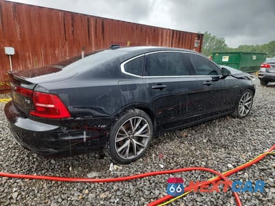Trzecie zdjęcie samochodu z tyłu: 2018 VOLVO S90 T5 MOMENTUM VIN:LVY982AK2JP025107 - miniatura