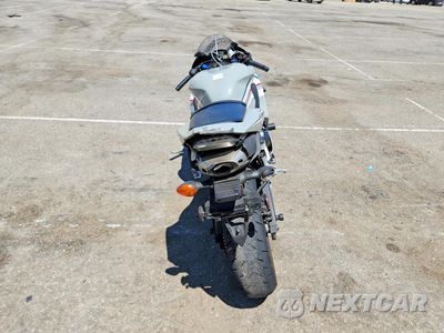 Czwarte zdjęcie samochodu z boku: 2026 HONDA CBR600 RR VIN:JH2PC40H4TK300370 - miniatura