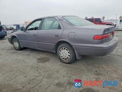 Drugie zdjęcie samochodu z przodu: 1998 TOYOTA CAMRY LE VIN:JT2BG22KXW0241810 - miniatura