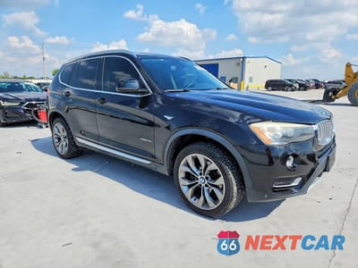 Czwarte zdjęcie samochodu z boku: 2016 BMW X3 XDRIVE28I VIN:5UXWX9C5XG0D82308 - miniatura