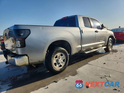 Trzecie zdjęcie samochodu z tyłu: 2011 TOYOTA TUNDRA DOUBLE CAB SR5 VIN:5TFRM5F17BX024198 - miniatura