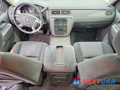 Zdjęcie 8 z 12 samochodu: 2010 GMC SIERRA K1500 SLE VIN:1GTSKVE33AZ194183 - miniatura