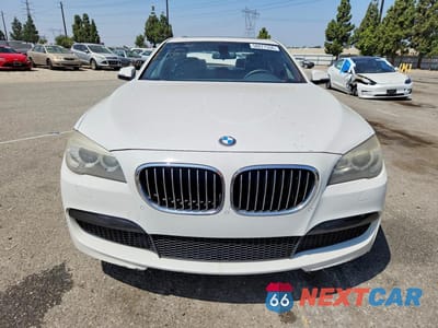 Piąte zdjęcie samochodu w środku: 2013 BMW 740 I VIN:WBAYA6C50DD143813 - miniatura