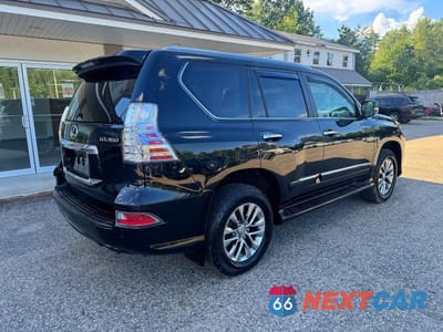Czwarte zdjęcie samochodu z boku: 2015 LEXUS GX 460 PREMIUM VIN:JTJJM7FX7F5104385 - miniatura
