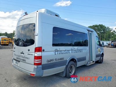 Trzecie zdjęcie samochodu z tyłu: 2012 MERCEDES-BENZ SPRINTER 3500 VIN:WDAPF4CC2C5658276 - miniatura