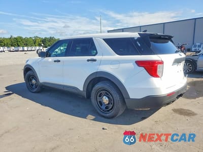 Drugie zdjęcie samochodu z przodu: 2023 FORD EXPLORER POLICE INTERCEPTOR VIN:1FM5K8AB3PGB84300 - miniatura