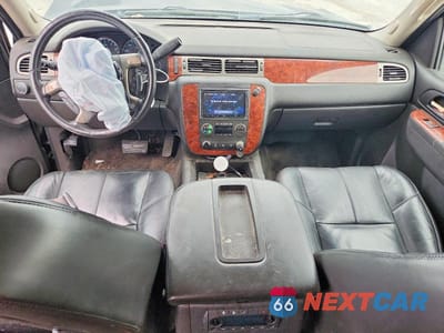Zdjęcie 8 z 13 samochodu: 2011 CHEVROLET TAHOE K1500 LT VIN:1GNSKBE05BR255417 - miniatura