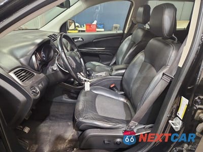 Zdjęcie 7 z 13 samochodu: 2019 DODGE JOURNEY CROSSROAD VIN:3C4PDCGG4KT716722 - miniatura