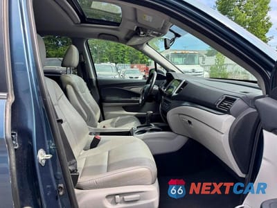 Zdjęcie 8 z 13 samochodu: 2016 HONDA PILOT EXL VIN:5FNYF6H50GB024007 - miniatura