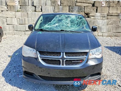 Piąte zdjęcie samochodu w środku: 2016 DODGE GRAND CARAVAN SE VIN:2C4RDGBG6GR340607 - miniatura