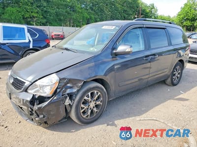 2014 KIA SEDONA LX KNDMG4C79E6553103 - główne zdjęcie licytacji z USA - miniatura