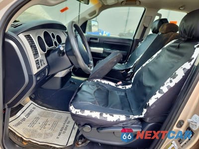 Zdjęcie 7 z 12 samochodu: 2008 TOYOTA TUNDRA GRADE VIN:5TBRT54108S459643 - miniatura