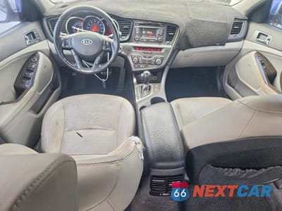 Zdjęcie 8 z 12 samochodu: 2012 KIA OPTIMA EX VIN:5XXGN4A7XCG071339 - miniatura