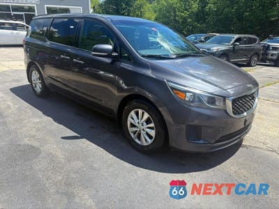 2018 KIA SEDONA LX KNDMB5C17J6356389 - główne zdjęcie licytacji z USA - miniatura