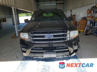 Piąte zdjęcie samochodu w środku: 2016 FORD EXPEDITION XLT VIN:1FMJU1JT2GEF53121 - miniatura