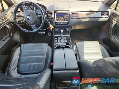 Zdjęcie 8 z 12 samochodu: 2014 VOLKSWAGEN TOUAREG V6 TDI VIN:WVGEP9BP4ED011787 - miniatura