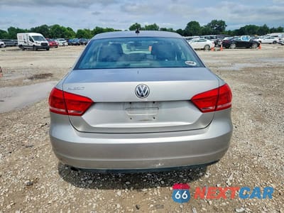 Zdjęcie 6 z 12 samochodu: 2013 VOLKSWAGEN PASSAT S VIN:1VWAP7A38DC043519 - miniatura
