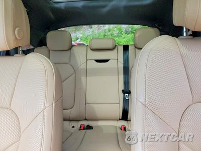 Zdjęcie 10 z 13 samochodu: 2025 PORSCHE MACAN S VIN:WP1AG2A55SLB42205 - miniatura