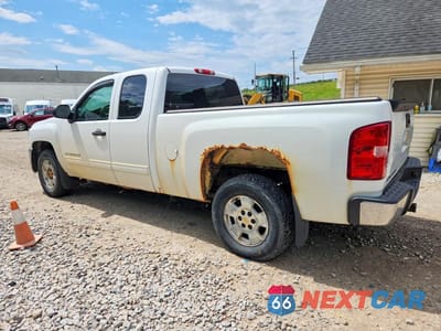 Drugie zdjęcie samochodu z przodu: 2013 CHEVROLET SILVERADO K1500 LT VIN:1GCRKSE76DZ151736 - miniatura