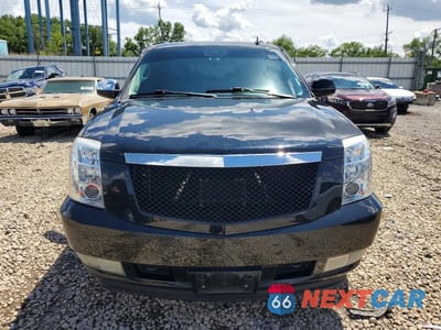 Piąte zdjęcie samochodu w środku: 2012 CADILLAC ESCALADE VIN:1GYS4AEF0CR203075 - miniatura