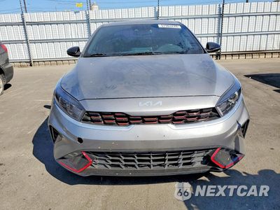 Piąte zdjęcie samochodu w środku: 2023 KIA FORTE GT LINE VIN:3KPF54AD4PE594114 - miniatura