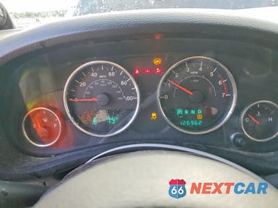 Zdjęcie 9 z 13 samochodu: 2011 JEEP WRANGLER UNLIMITED SPORT VIN:1J4HA3H11BL500680 - miniatura