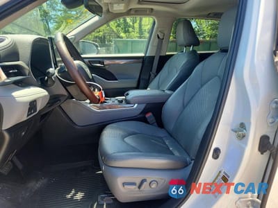 Zdjęcie 7 z 13 samochodu: 2023 TOYOTA HIGHLANDER LIMITED VIN:5TDKDRBH5PS020580 - miniatura