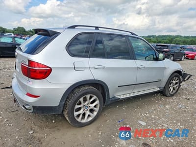 Trzecie zdjęcie samochodu z tyłu: 2011 BMW X5 XDRIVE35I VIN:5UXZV4C57BL411810 - miniatura