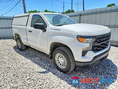 Czwarte zdjęcie samochodu z boku: 2023 CHEVROLET SILVERADO C1500 VIN:3GCNAAEK6PG347244 - miniatura