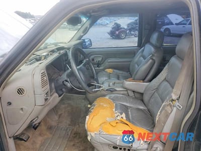 Zdjęcie 7 z 13 samochodu: 1998 CHEVROLET TAHOE C1500 VIN:1GNEC13R5WJ358119 - miniatura