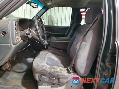 Zdjęcie 7 z 13 samochodu: 2001 CHEVROLET SILVERADO K2500 HEAVY DUTY VIN:1GCHK23GX1F206328 - miniatura