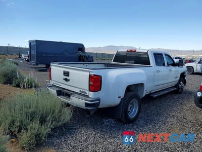 Trzecie zdjęcie samochodu z tyłu: 2015 CHEVROLET SILVERADO K3500 HIGH COUNTRY VIN:1GC4K1E81FF663888 - miniatura