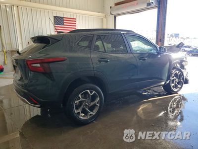 Trzecie zdjęcie samochodu z tyłu: 2026 CHEVROLET TRAX VIN:KL77LHEP0TC078143 - miniatura