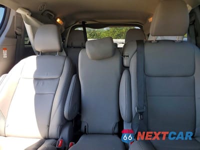 Zdjęcie 10 z 13 samochodu: 2019 TOYOTA SIENNA XLE 8-PASSENGER VIN:5TDYZ3DC3KS016501 - miniatura