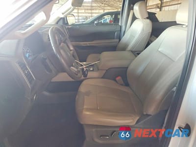 Zdjęcie 7 z 14 samochodu: 2019 FORD EXPEDITION VIN:1FMJU1JT0KEA27000 - miniatura