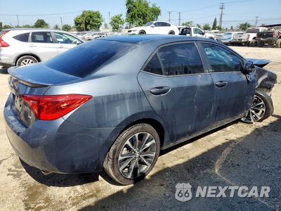 Trzecie zdjęcie samochodu z tyłu: 2018 TOYOTA COROLLA SE VIN:5YFBURHE6JP801301 - miniatura